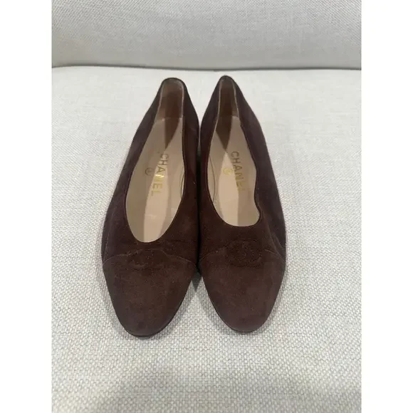 Chanel Brown Suede Flats - Picture 2 of 8